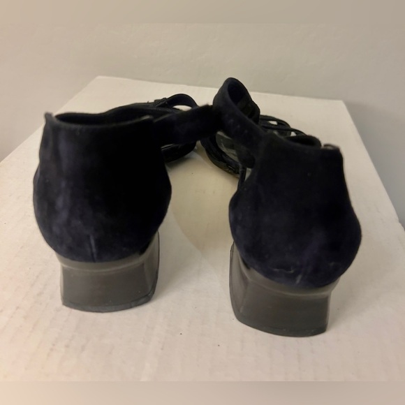 Stuart Weitzman black open toe leather sandals with ankle strap size 9AA - Picture 4 of 12